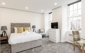 Refurbished Studio Next To The Royal Mile